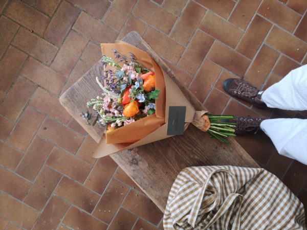 BOUQUET  "LA LA LA" – Image 2